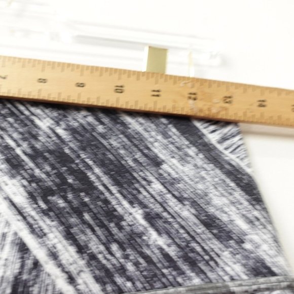 Lululemon Pants Size 8 Leggings High Waisted Skinny Activewear Slim Abstract‎ - Picture 3 of 9